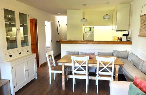 Caldegas Apartment | BOURG MADAME IV Ground floor with swimming pool in Caldegas