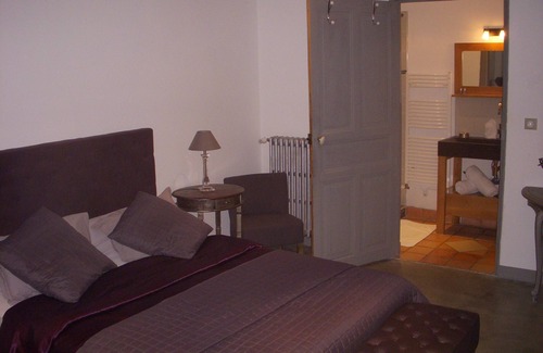 Moussac Bed & Breakfast | Bourgeois house capacity 16 people
