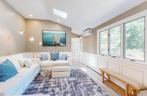 Monument Beach House | Bourne Glen