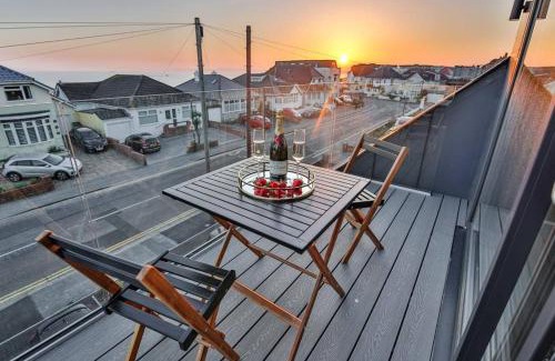 Southbourne Apartment | BOURNECOAST - Stylish Flat with BALCONY - SEA VIEWS - 10 MIN WALK TO BEACH - PARKING - WIFI - FM8407
