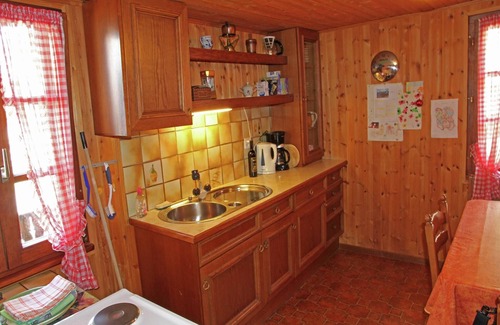 Erschmatt Apartment | Boutique Apartment in Valais with Balcony
