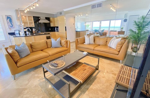 Bradenton Beach Condo | BOUTIQUE BEACH FRONT LUXURY LOCATED DIRECTLY ON BEACH WITH FABULOUS SUNSETS