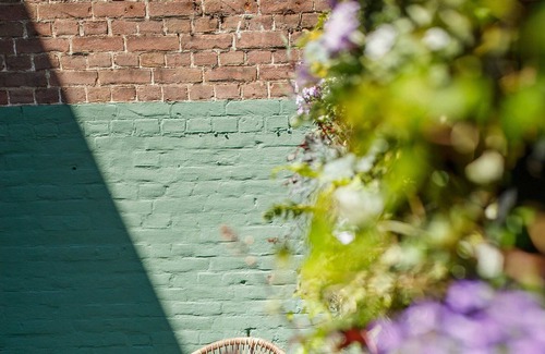 's-Hertogenbosch Apartment | Boutique Chic 55m² Apartment with City Garden - 's-Hertogenbosch