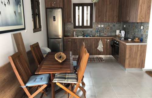Monastiraki Villa | Boutique Family Villa