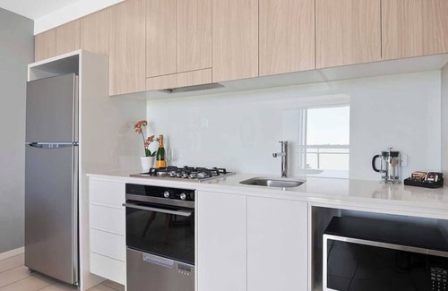 Brisbane Apartment | Boutique Hamilton Stay Port Side