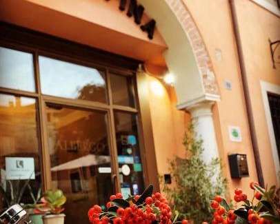 Sandra Hotel | Boutique Hotel Corte Malaspina