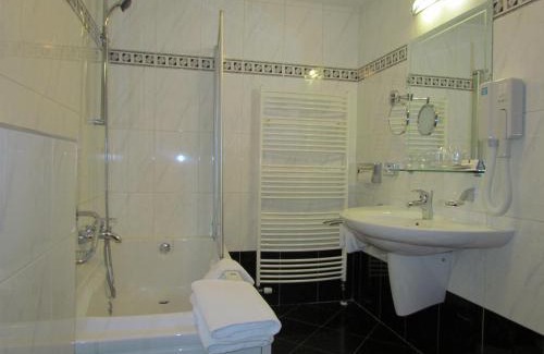 Karlovac Hotel | Boutique Hotel Korana Srakovcic