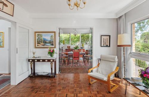 Mount Waverley House | Boutique Stays - That 70s House
