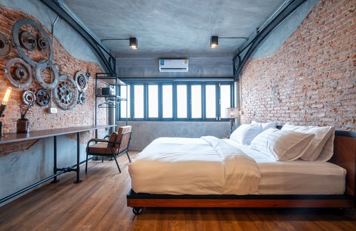Phra Borom Maha Ratchawang Hotel | Boutique Loft Suite | Old Town BKK – H.O.M