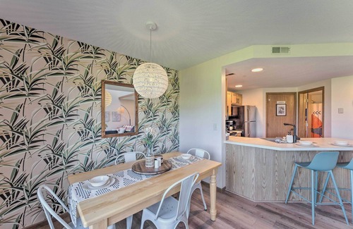 The Galena Territory House | Boutique townhome w/fire pit, KING bed, mezzanine loft & golf views!