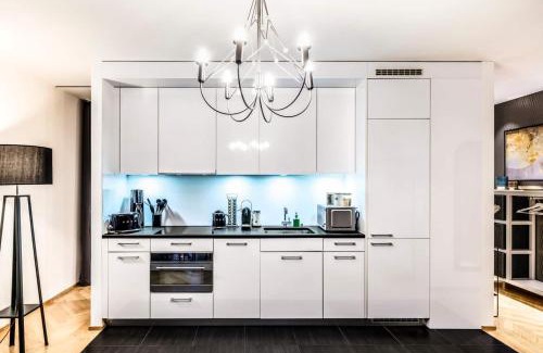 Center Apartment | Boutiqueluxury Balcony Ac Downtown