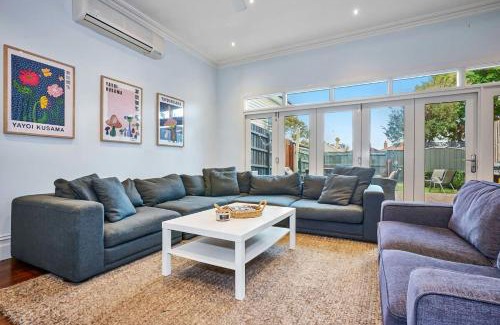 Moonee Ponds House | Bowen Street Family Retreat with Pool