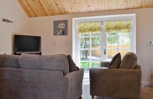 Lechlade House | Bowles Cottage