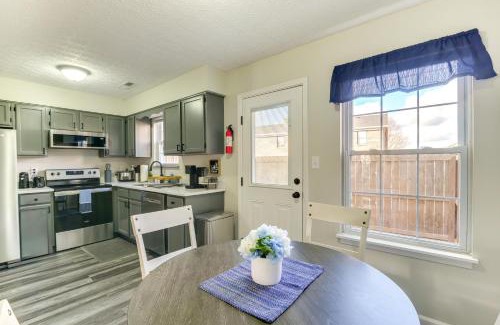 Bowling Green House | Bowling Green Townhome 4 Mi to Lost River Cave!