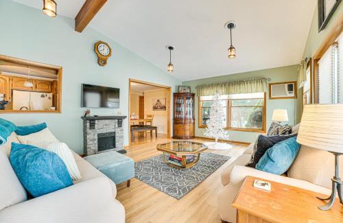 Boyne City House | Boyne City Retreat Near Beaches and Mtn Resort!