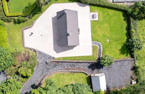 Creeslough House | Bradleys Cottage Creeslough
