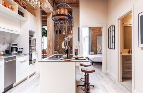 Stratford Apartment | Bradshaw Lofts: The Penthouse