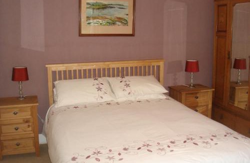 Tarskavaig House | Braeside cottage