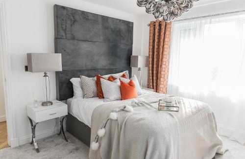 Kirkcaldy House | Braeside Lodge