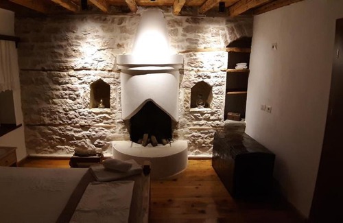 Gjirokaster House | Braja House
