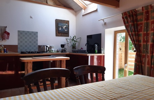 Saint-Didier-en-Donjon Cottage | Bramble Cottage. A charming gîte in the heart of the French countryside