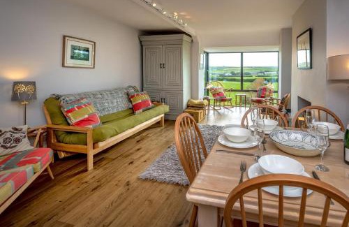 Llanengan House | Brambles