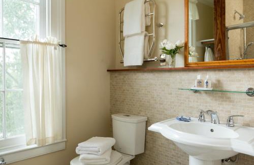 Chestertown Bed & Breakfast | Brampton 1860