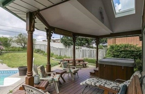 Brampton House | Brampton · Brampton Family Home⭐4BDR⭐Spacious⭐Airport⭐Downtown⭐Walk to Everything