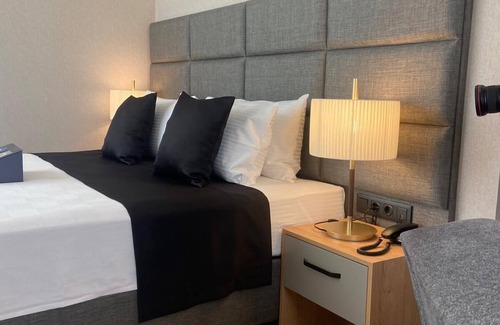 Corlu Hotel | BRAND BUSINESS SUITS