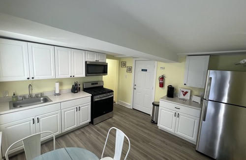 Ventnor City Apartment | Brand New! 1 Bedroom Apartment Convenient to Everything!