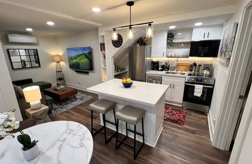 Ballard Apartment | Brand New 2-Bedroom Apartment in Ballard!