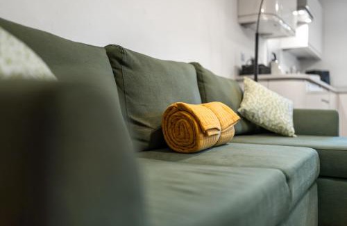 Munster Apartment | Brand NEW 2 BR Fulham Apartment Near Tube Station COZY