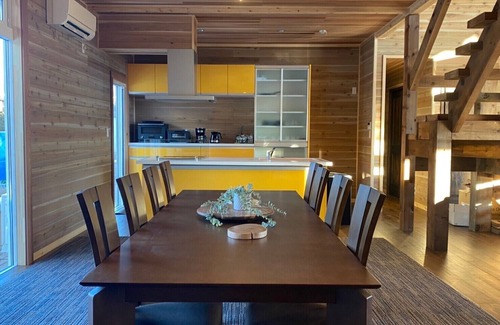 Oiwake Villa | Brand New 250 sqm Large Nordic Log House, Built in February 2022