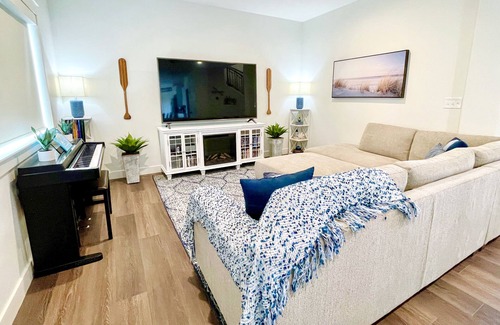 Garden City House | Brand New 4-Bed, Centrally Located Lake House