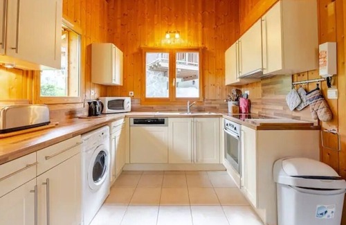 Saint-Jean-dʼAulps Ski Chalet | Brand new 5 bedroom ski chalet in Portes du Soleil, sleeps up to 12, Free Wifi