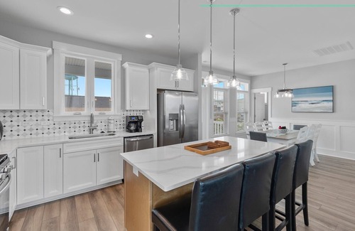 Long Beach House | Brand New 5BR 4.5BA House, Ocean Views, Pool, Elevator, Event Home, Sleeps 14