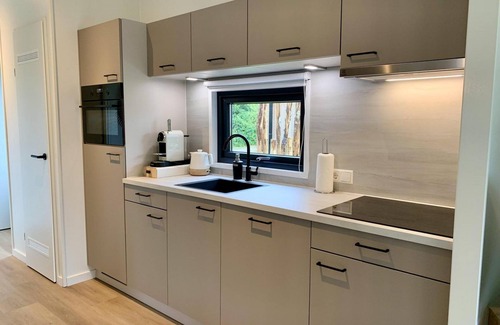 Sint Maartensvlotbrug House | Brand new and luxurious chalet with cosy veranda. Spacious and modern for 5 persons.