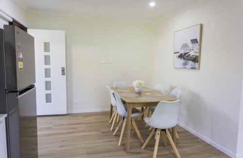 Werribee House | Brand New Backyard Guest House in Werribee CBD