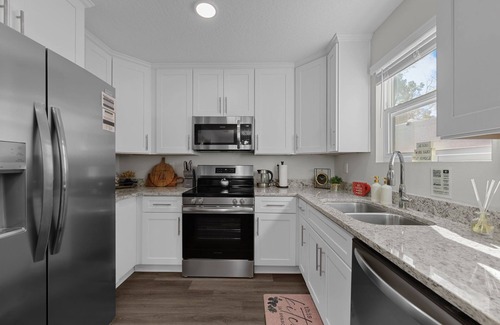 Arlington House | Brand New beautiful house with a luxury back yard!