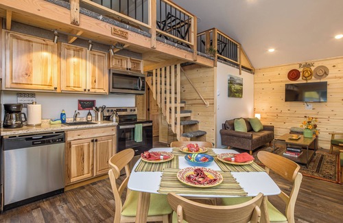 Gallatin Gateway Cabin | Brand new cabin on Gallatin River w/access to fly fishing