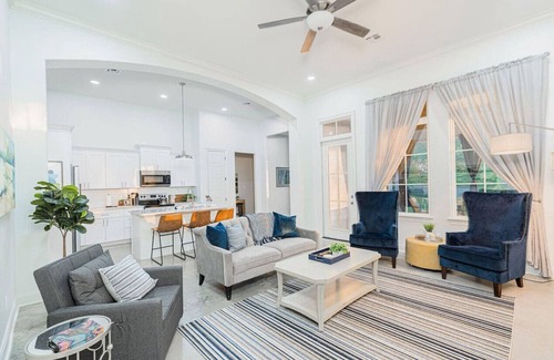 Milton House | Brand New Centrally Located In Lafayette
