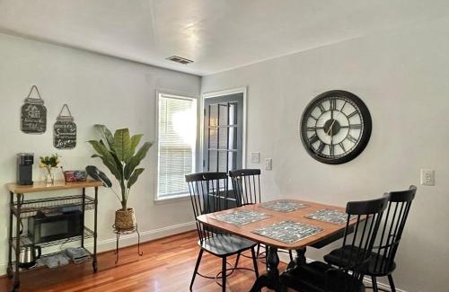 West Falls Church Apartment | Brand New, Cozy, Modern, One-bedroom Apartment