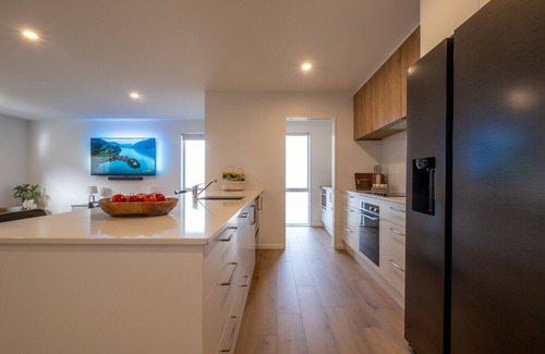 Prebbleton House | Brand New | Games Room | Family Home | Sleeps 6