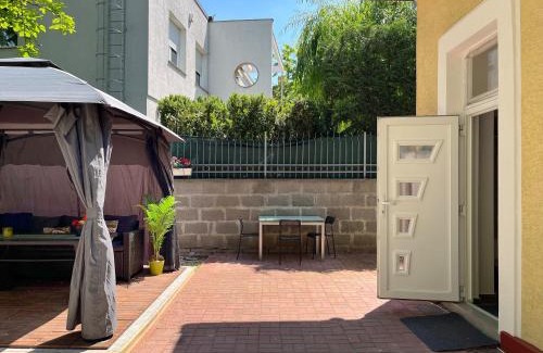 Istvanmezo Apartment | Brand New Garden Flat/Free Parking