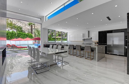 The Mesa House | Brand New Luxurious Home 5Bed 5.5Bath, 2,000SqFt Resort Pool. Breathtaking Views
