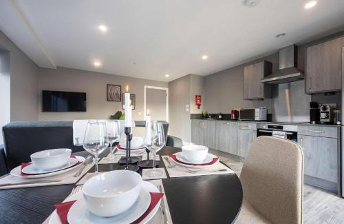 The Docks Apartment | BRAND NEW Luxury Home by City SuperHost