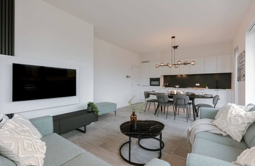 Raversijde Apartment | Brand new pet friendly apartment with parking