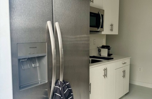 Princeton Apartment | Brand New South Miami Getaway. 5 minutes away from Biscayne Bay.