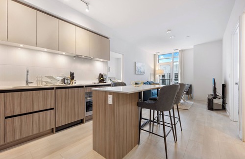 Beverley Glen Apartment | Brand New, Stylish 2-Bedroom, 2-Bathroom Apartment with Free Parking