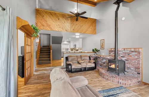 Columbia Falls House | Brand new to VRBO! Close to Glacier, golf across the street, mountain views!